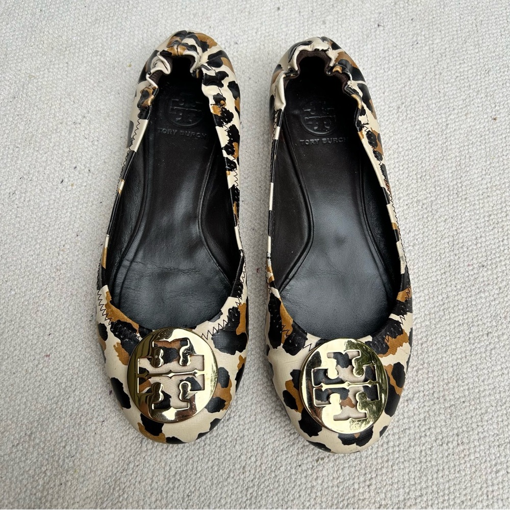 Tory Burch Reva flat in animal print / leopard leather